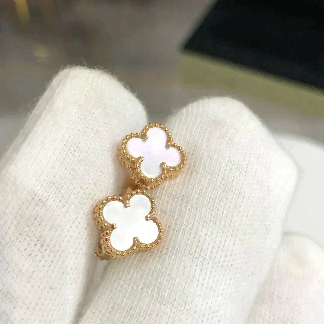 [Valéa jewellery]CLOVER MINI 9.5MM WHITE MOP EARRINGS