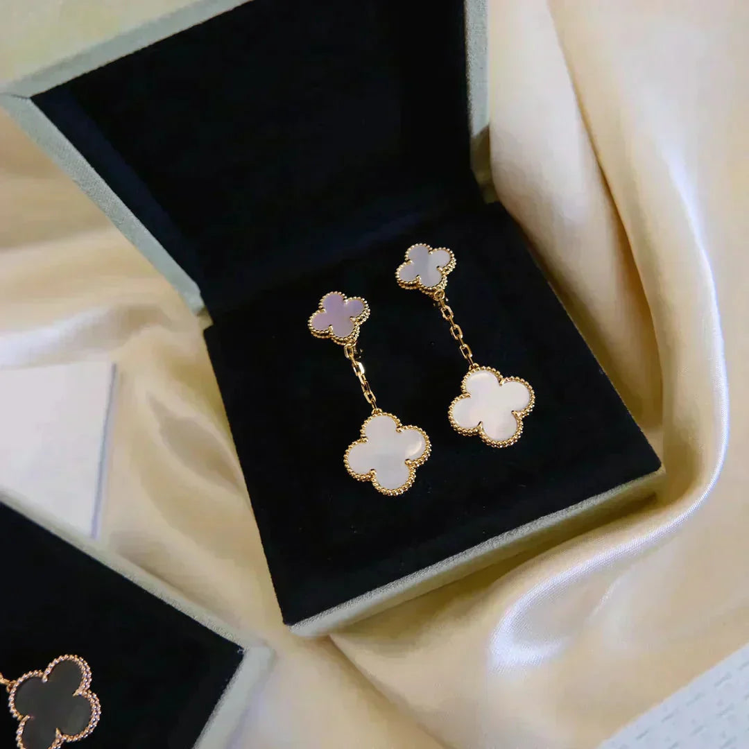 [Valéa jewellery]CLOVER 2 MOTIF WHITE MOP EARRINGS