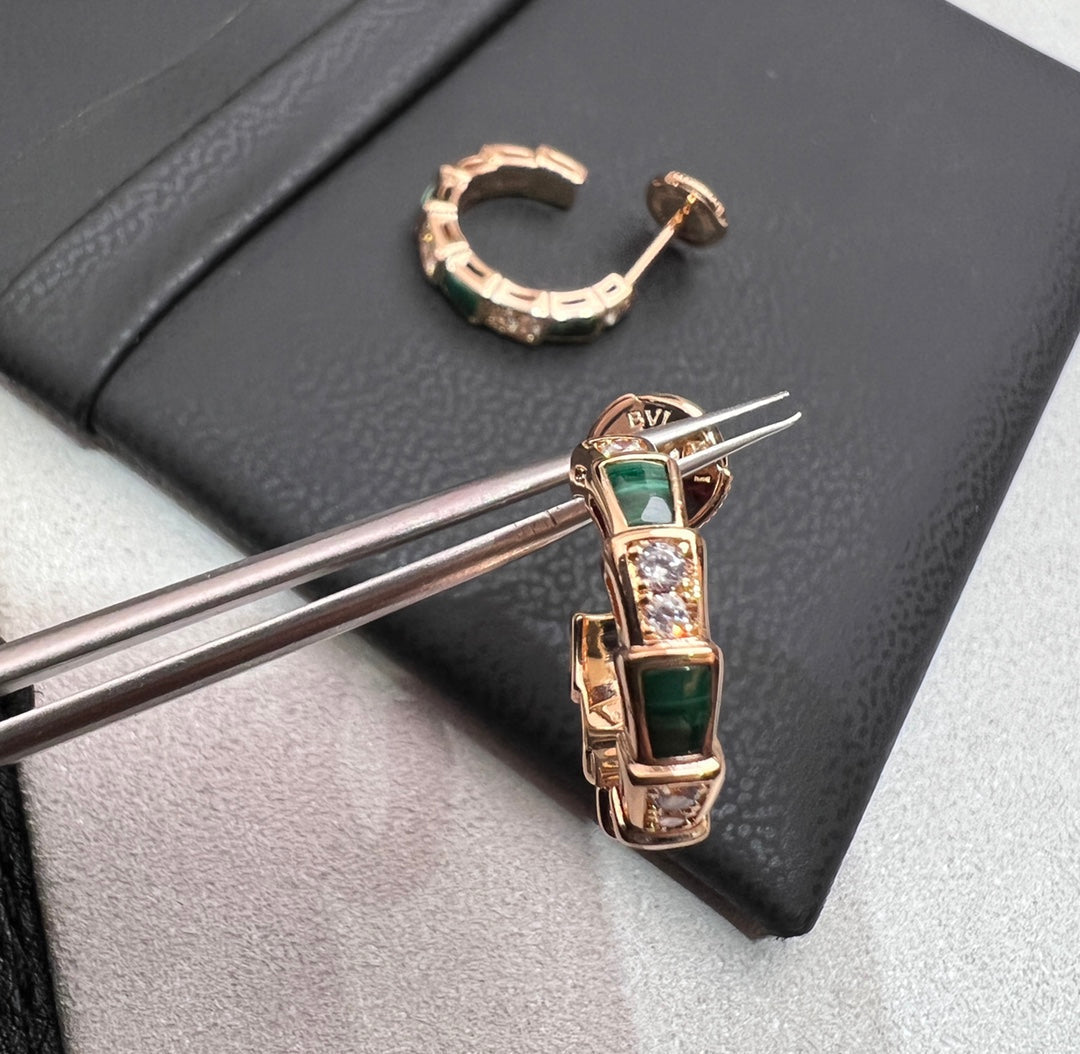 [valéa jewellery]SERPENTI MALACHITE PINK GOLD EARRINGS