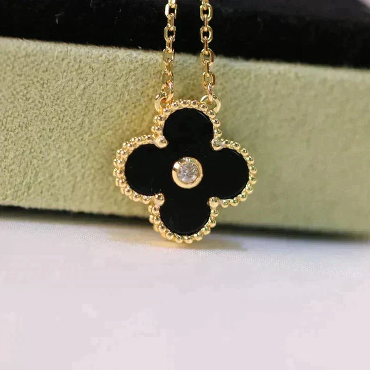 [Valéa jewellery]CLOVER 15MM DIAMOND ONYX NECKLACE