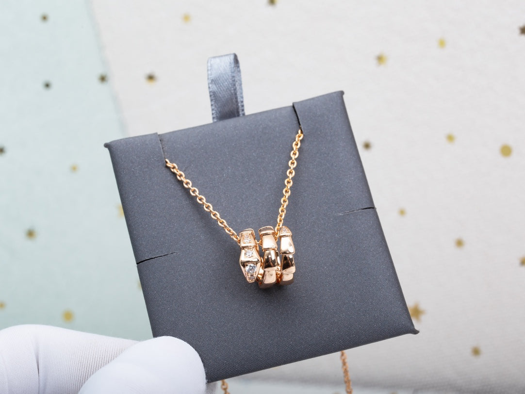 [valéa jewellery]SERPENTI PINK GOLD NECKLACE DIAMOND