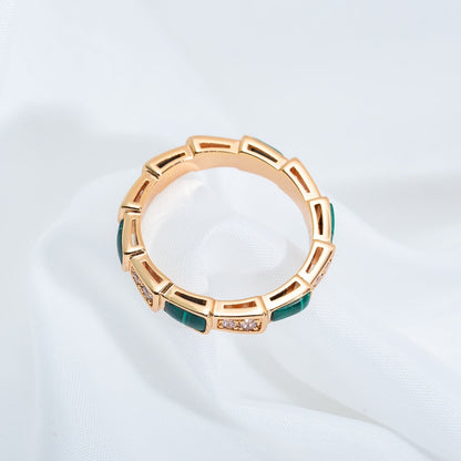 [valéa jewellery]SERPENTI RING PINK GOLD MALACHITE DIAMOND 3MM