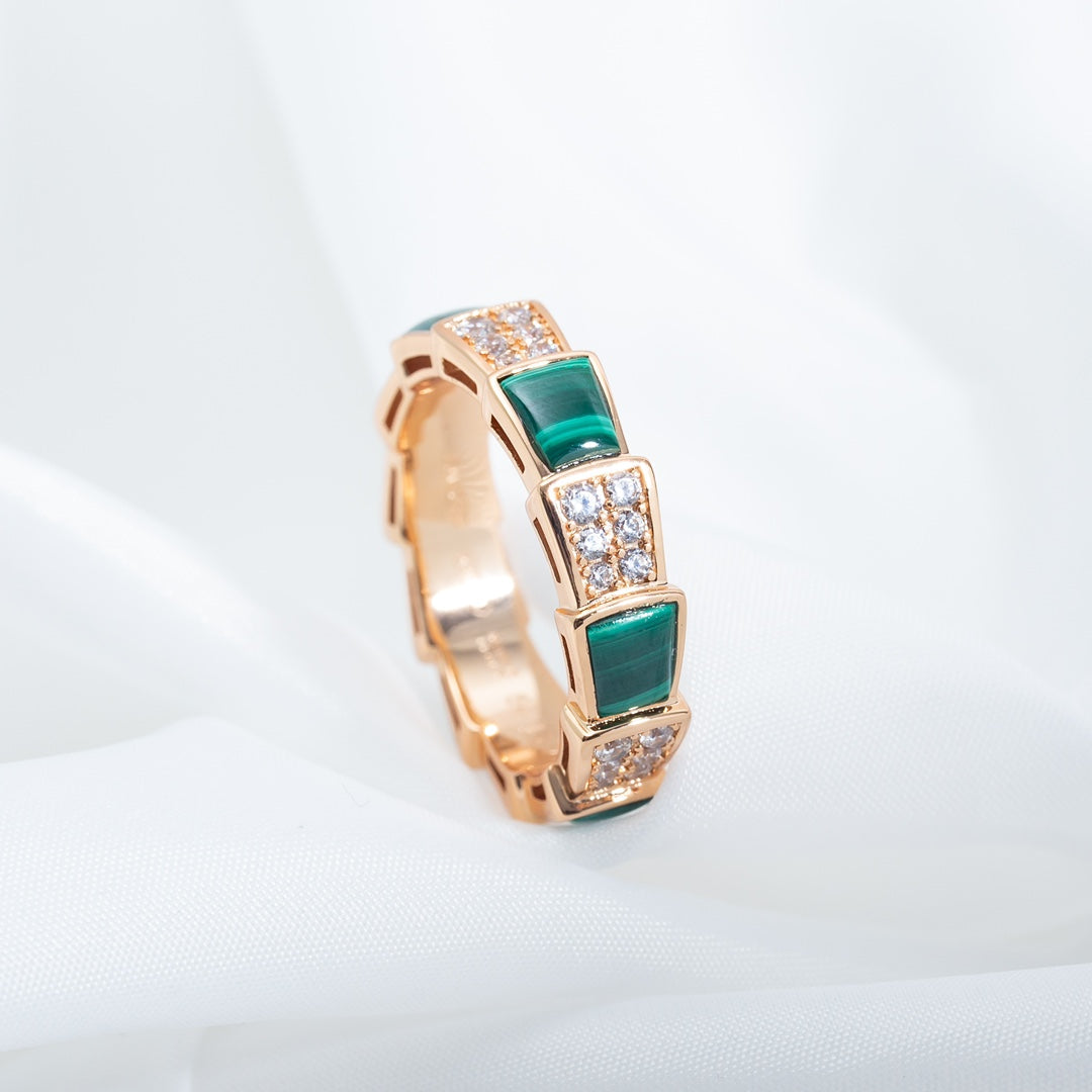 [valéa jewellery]SERPENTI RING PINK GOLD MALACHITE DIAMOND PAVED 4MM