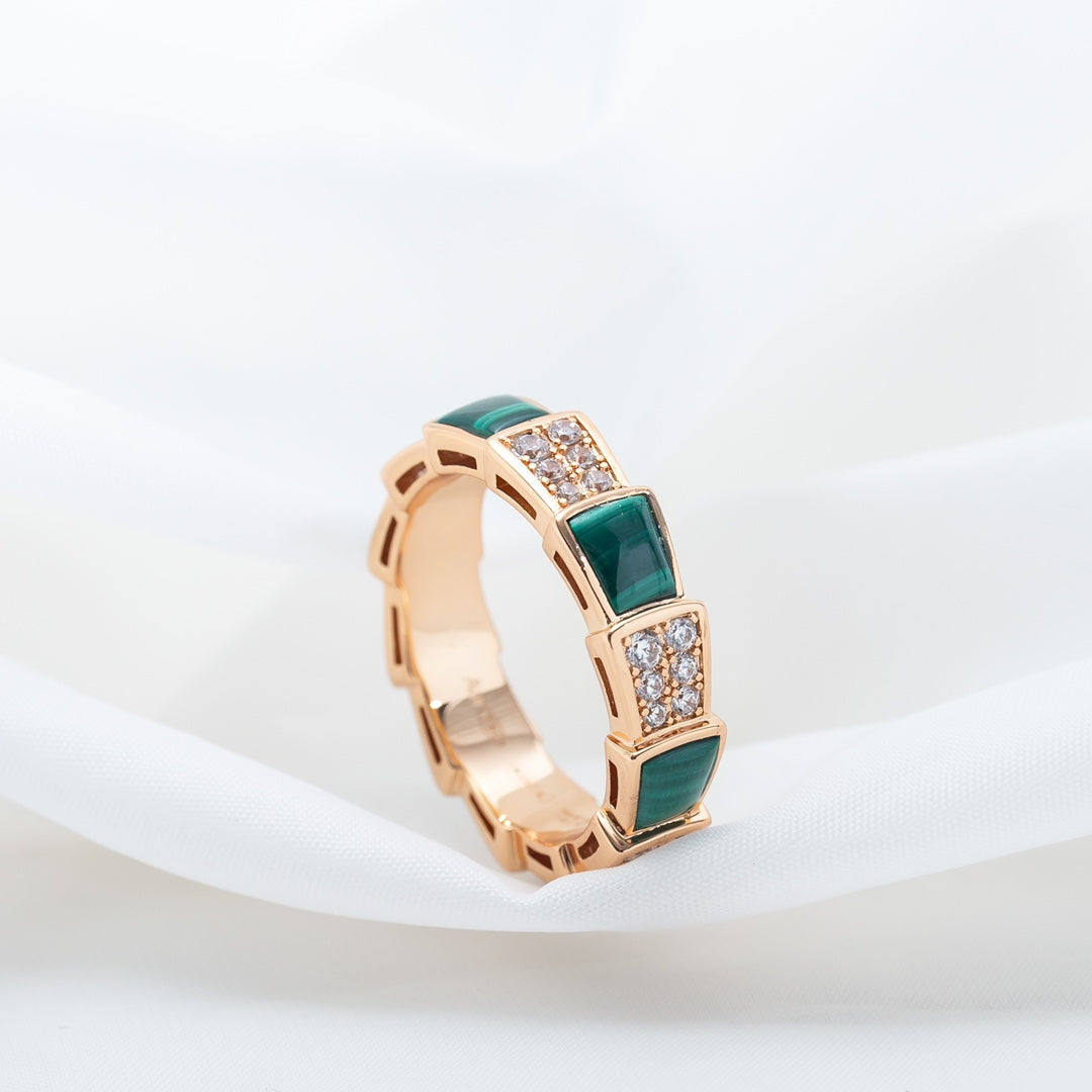 [valéa jewellery]SERPENTI RING PINK GOLD MALACHITE DIAMOND PAVED 4MM