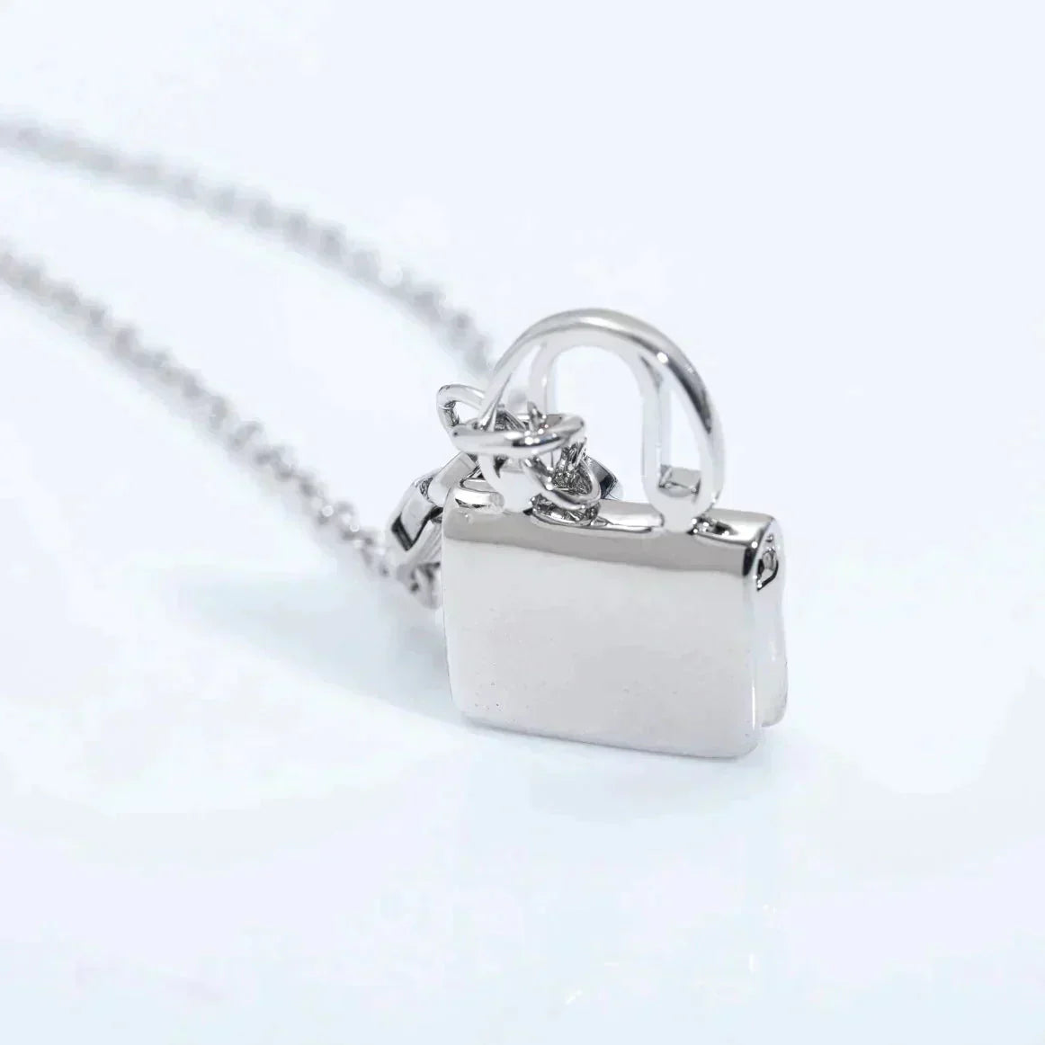 [Valéa jewellery]AMULETTE PEDANT SILVER NECKLACE