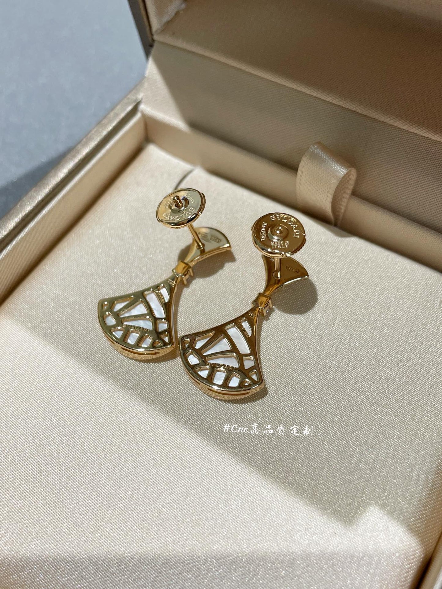 [Valéa jewellery]DREAM MOP 1 DIAMOND EARRINGS