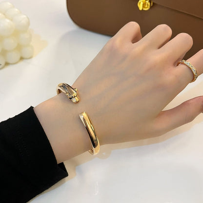 [Valéa jewellery]PANTHERE GOLD OPEN BRACELET