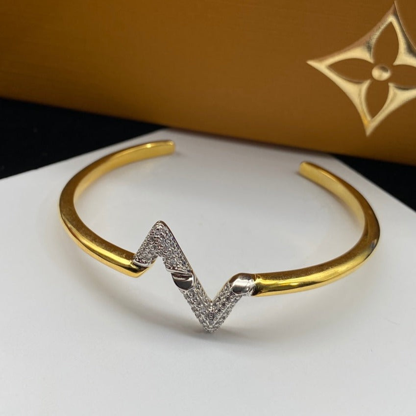 [valéa jewellery]VOLTE UPSITE DOWN DIAMOND GOLD OPEN BRACELET