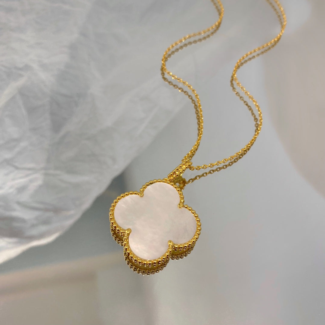 [Valéa jewellery]CLOVER 25MM MOP LARGE PENDANT NECKLACE