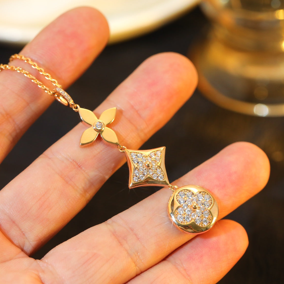 [valéa jewellery]STAR AND SUN DIAMOND PINK GOLD NECKLACE