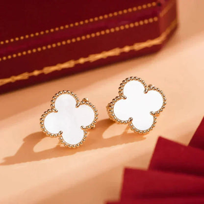 [Valéa jewellery]CLOVER MEDIUM 1 MOTIFS  WHITE MOP STUD EARRINGS