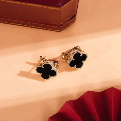 [Valéa jewellery]CLOVER MEDIUM 1 MOTIFS  ONYX STUD EARRINGS