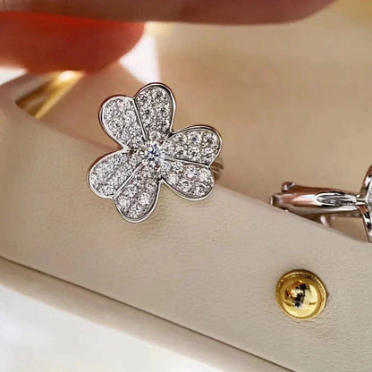 [Valéa jewellery]CLOVER COMOS DIAMOND EARRINGS SILVER