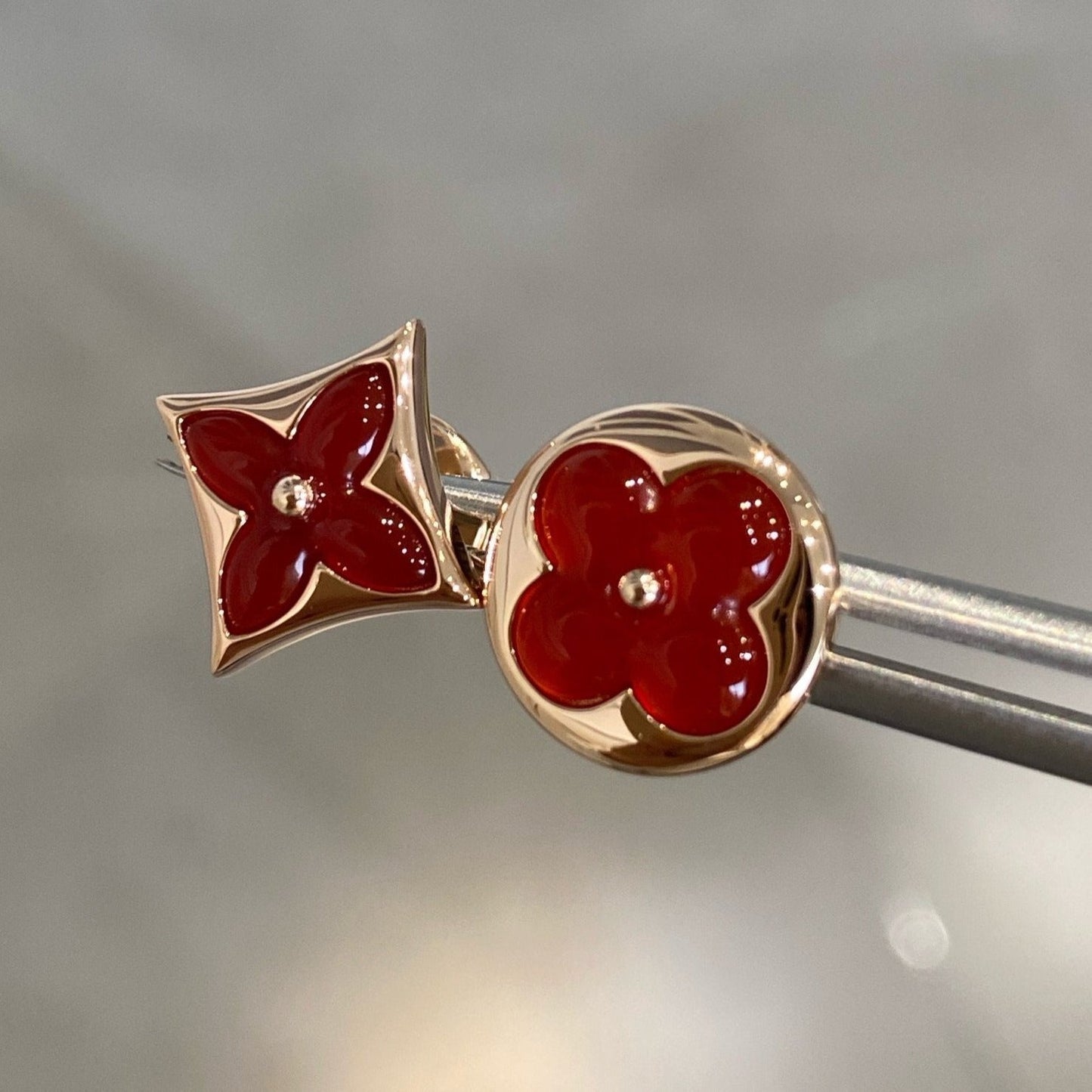 [valéa jewellery]STAR AND SUN PINK GOLD CARNELIAN STUD EARRINGS