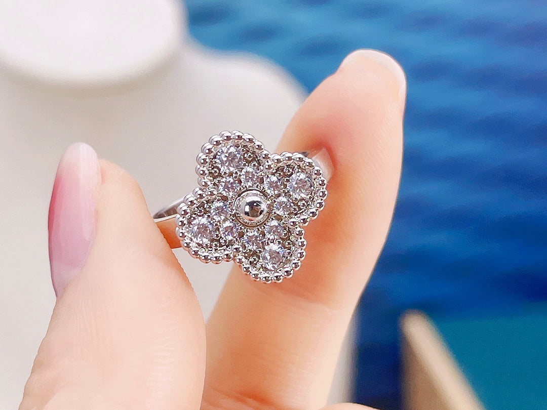 [Valéa jewellery]CLOVER DIAMOND RING