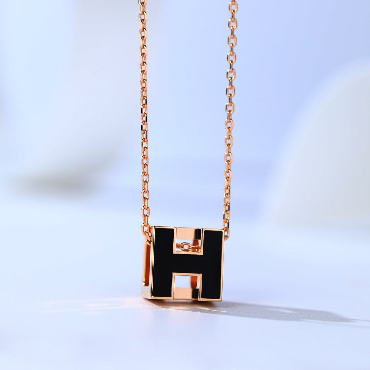 [Valéa jewellery]H CAGE PINK GOLD NECKLACE