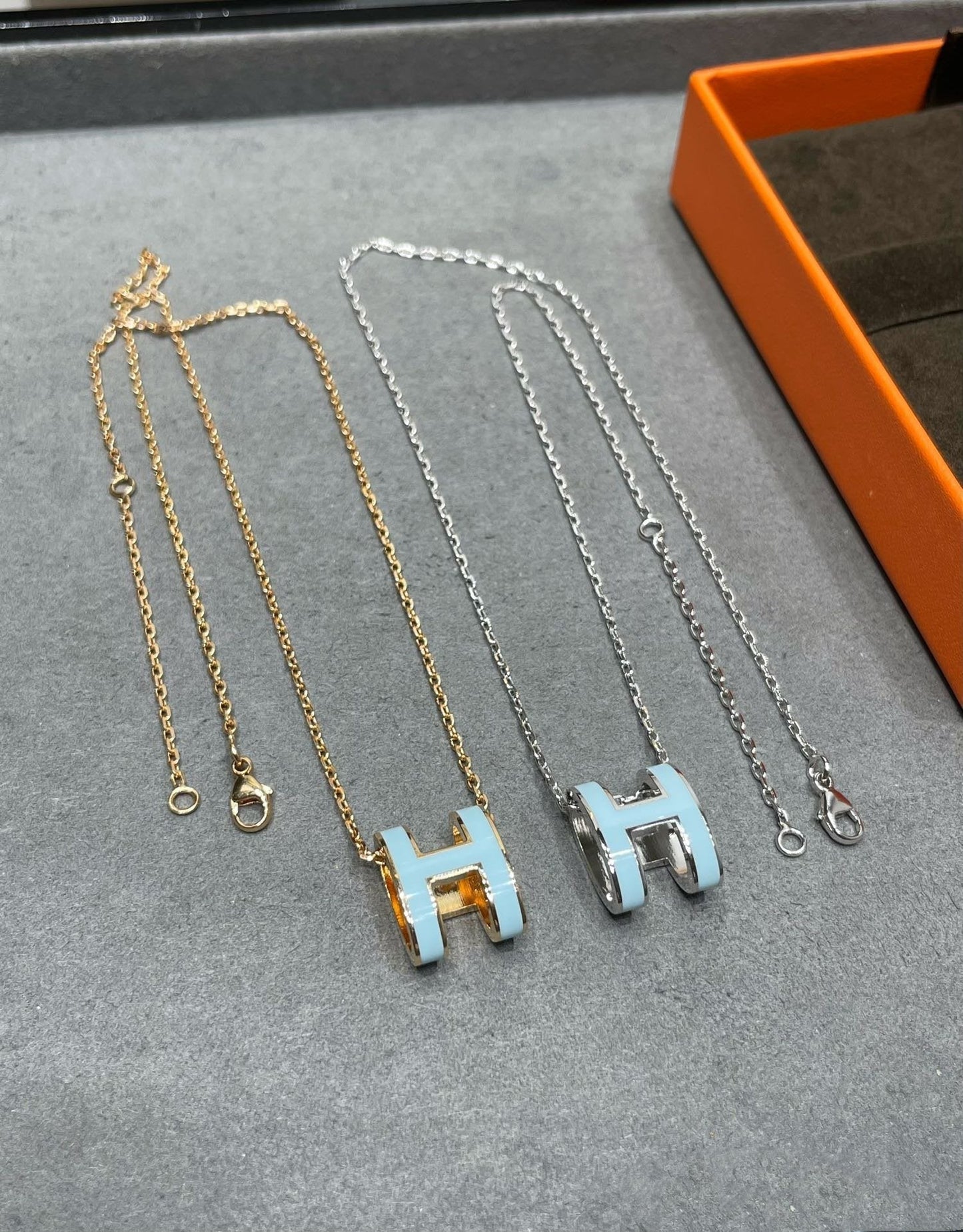 [Valéa jewellery]POP H SKY BLUE NECKLACE