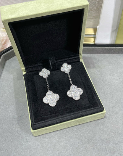 [Valéa jewellery]CLOVER 2 MOTIFS DIAMOND PAVED SILVER EARRINGS