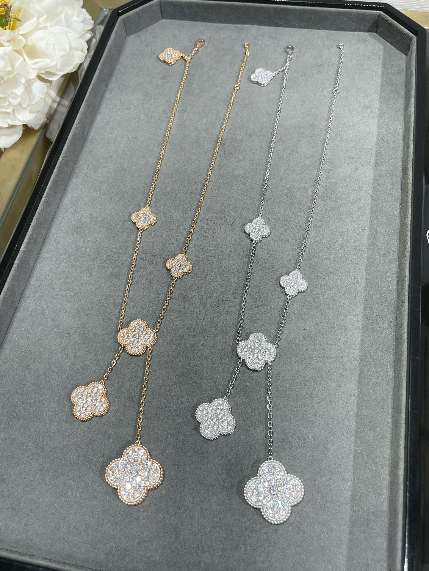 [Valéa jewellery]CLOVER 6 MOTIF DIAMOND PAVED NECKLACE