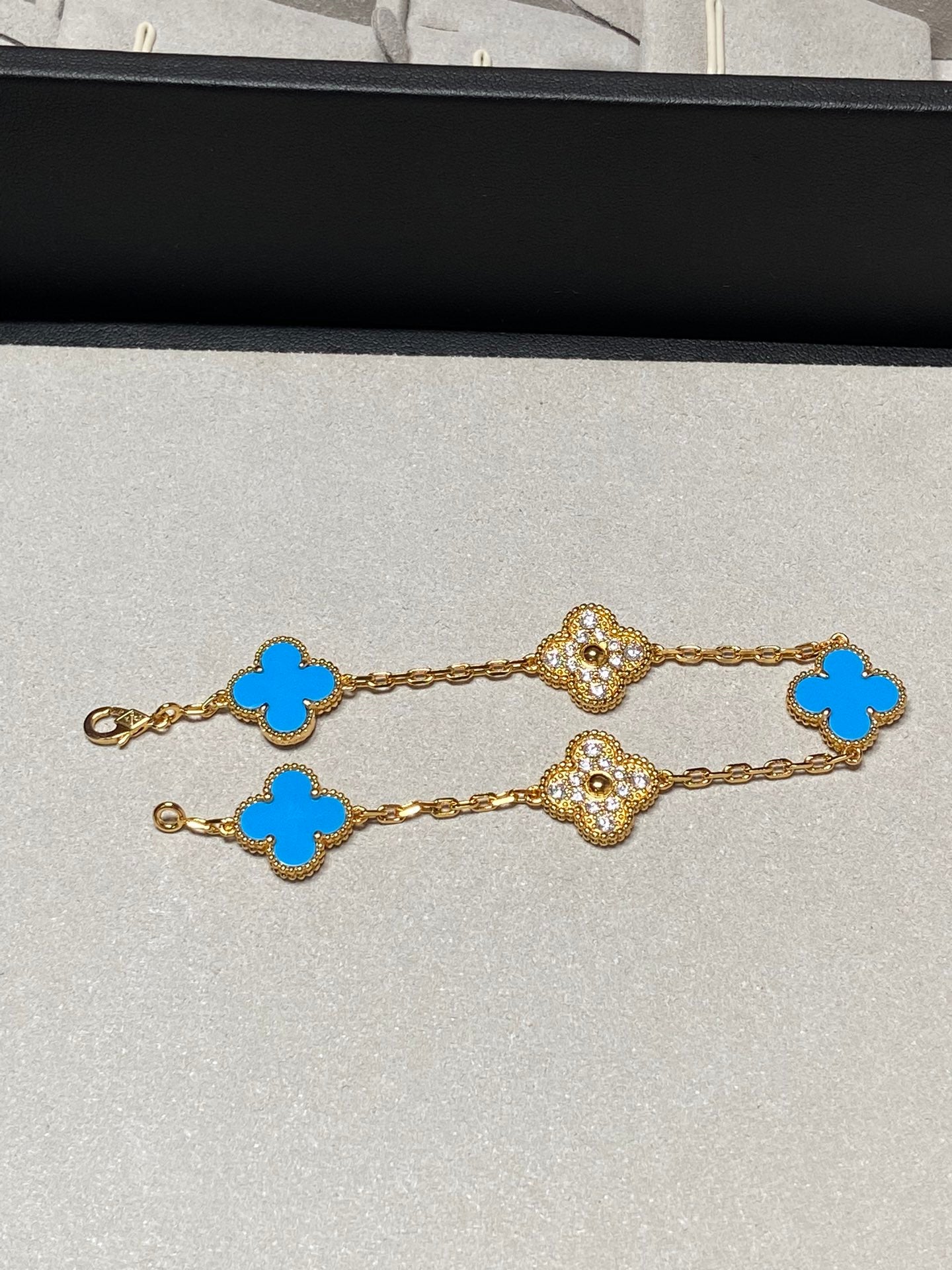 [Valéa jewellery]CLOVER 5 MOTIF BLUE CHALCEDONY DIAMOND GOLD BRACELET