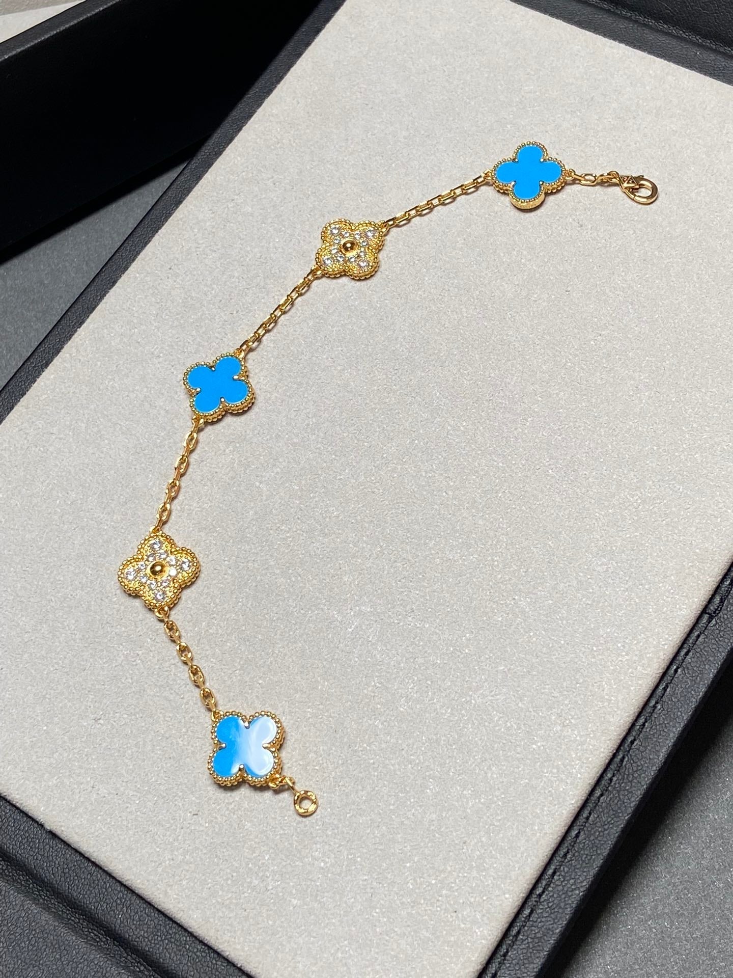 [Valéa jewellery]CLOVER 5 MOTIF BLUE CHALCEDONY DIAMOND GOLD BRACELET