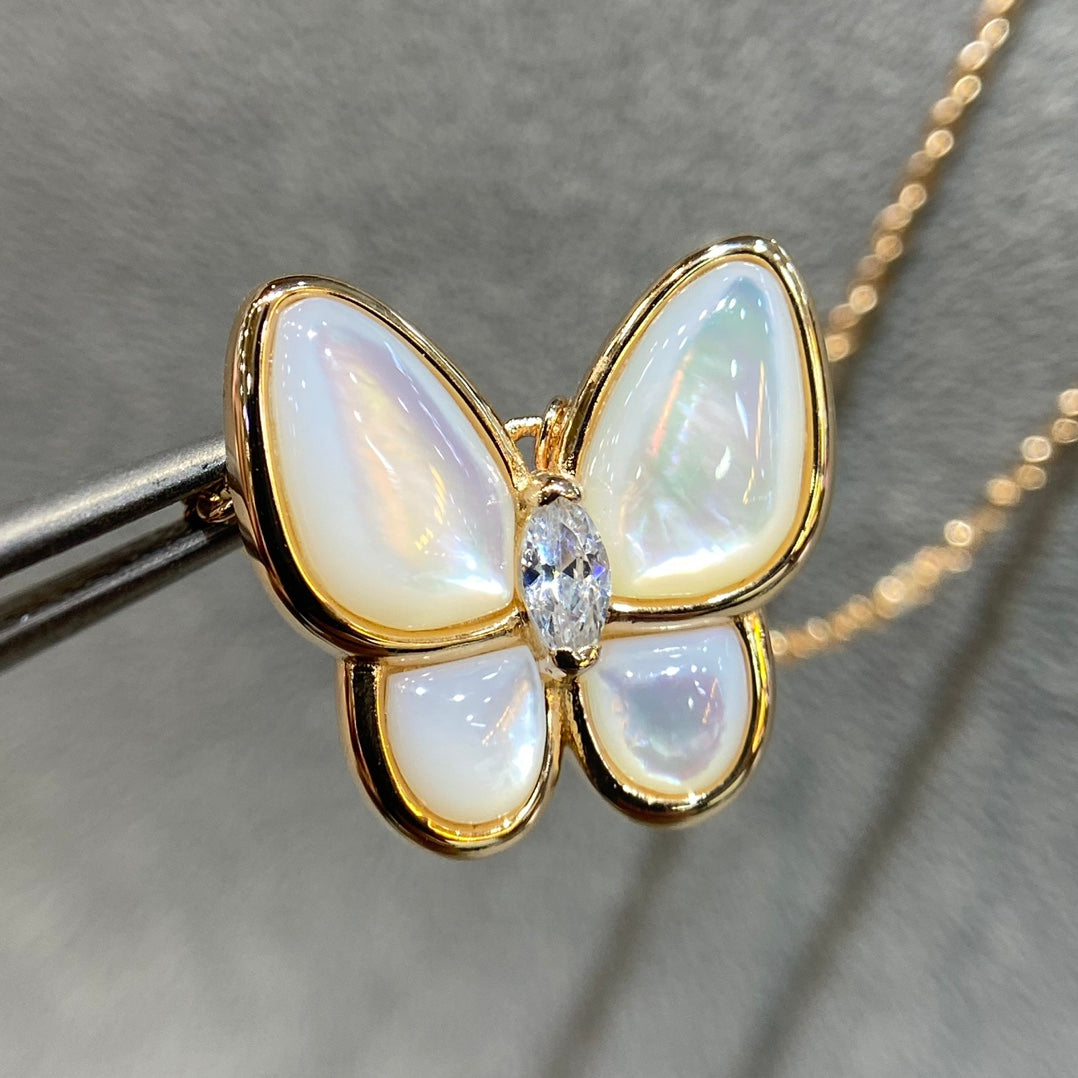 [Valéa jewellery]BUTTERFLY MOP DIAMOND NECKLACE