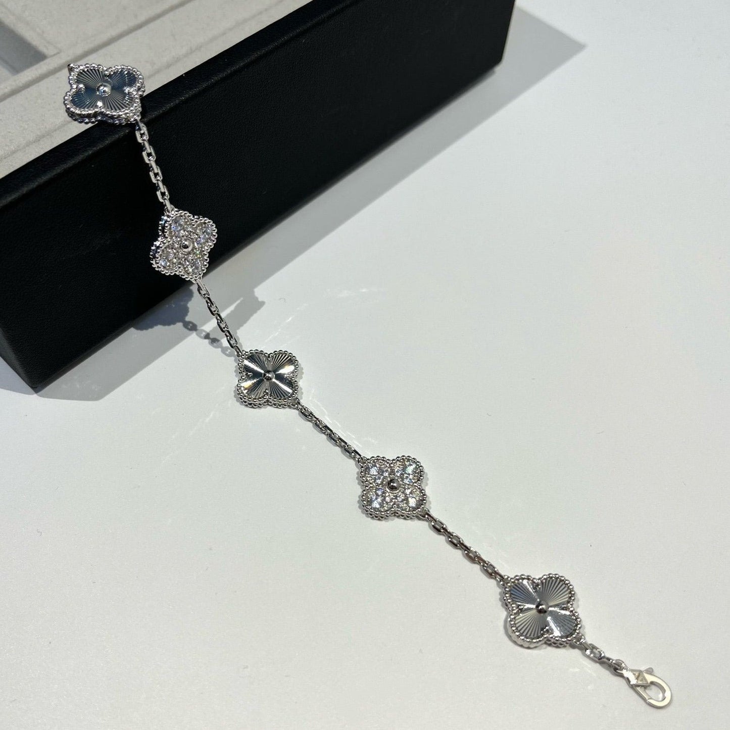 [Valéa jewellery]CLOVER 5 MOTIF SILVER DIAMOND BRACELET