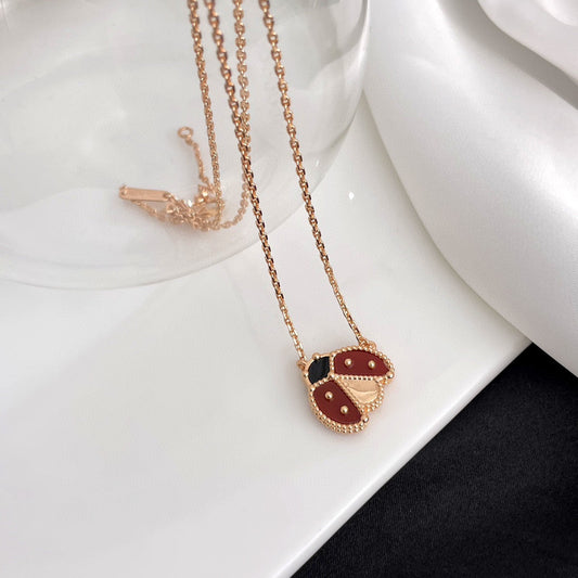 [Valéa jewellery]LUCKY  CARNELIANS LADYBUG NECKLACE