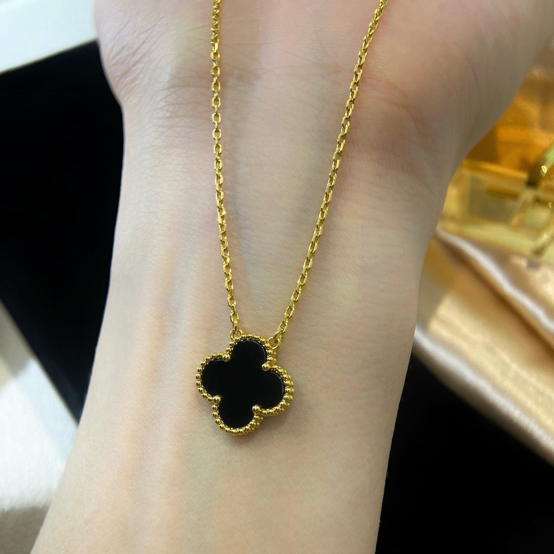 [Valéa jewellery]CLOVER 15MM BLACK ONYX SINGLE FLOWER NECKLACE