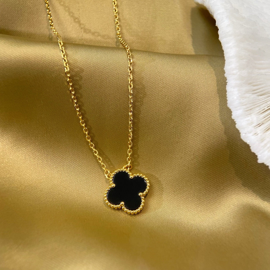 [Valéa jewellery]CLOVER 15MM BLACK ONYX SINGLE FLOWER NECKLACE