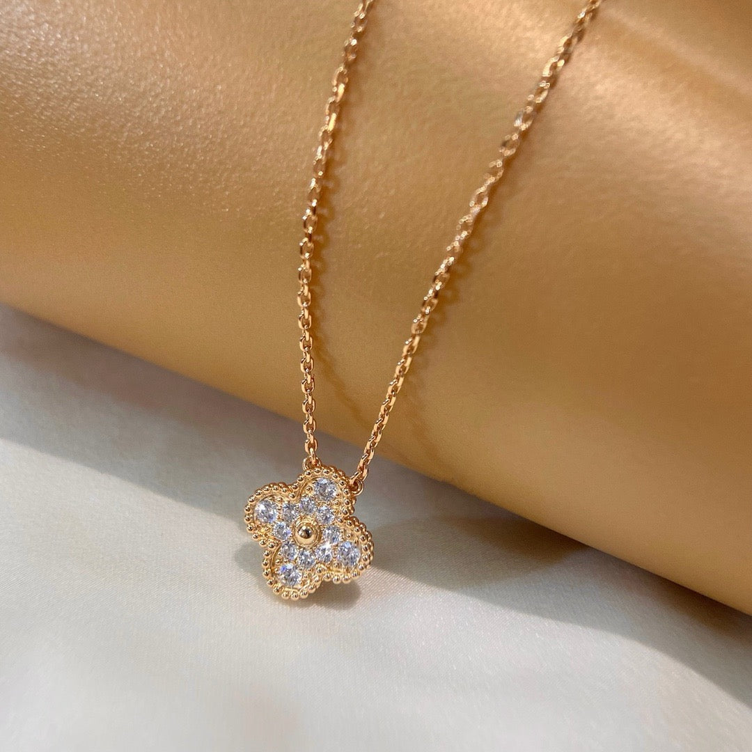 [Valéa jewellery]CLOVER 15MM DIAMOND SINGLE FLOWER NECKLACE