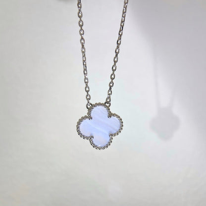 [Valéa jewellery]CLOVER 15MM BLUE CHALCEDONY NECKLACE SILVER