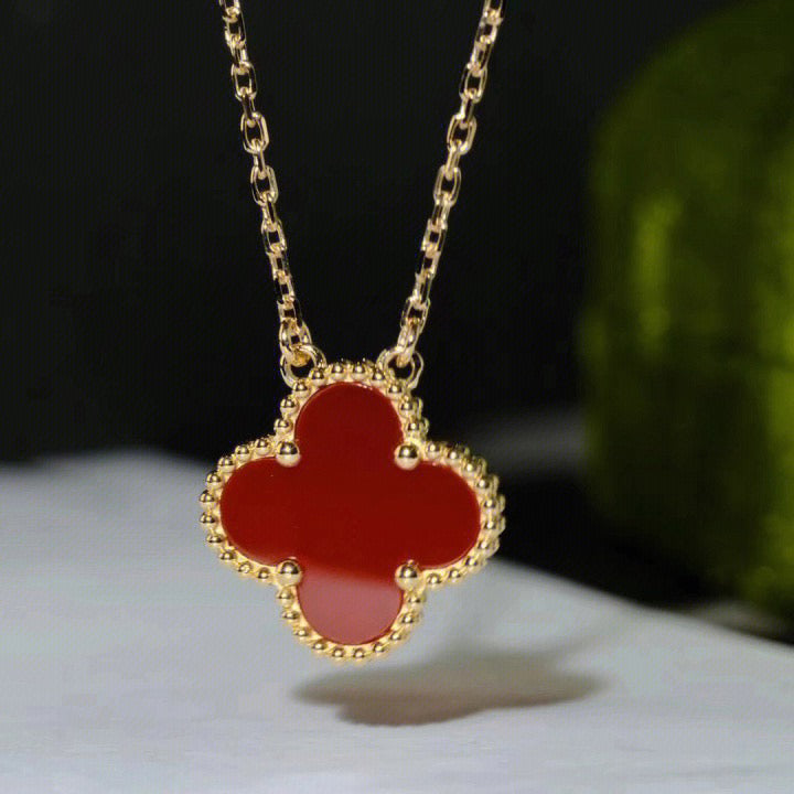 [Valéa jewellery]CLOVER 15MM CARNELIAN SINGLE FLOWER NECKLACE