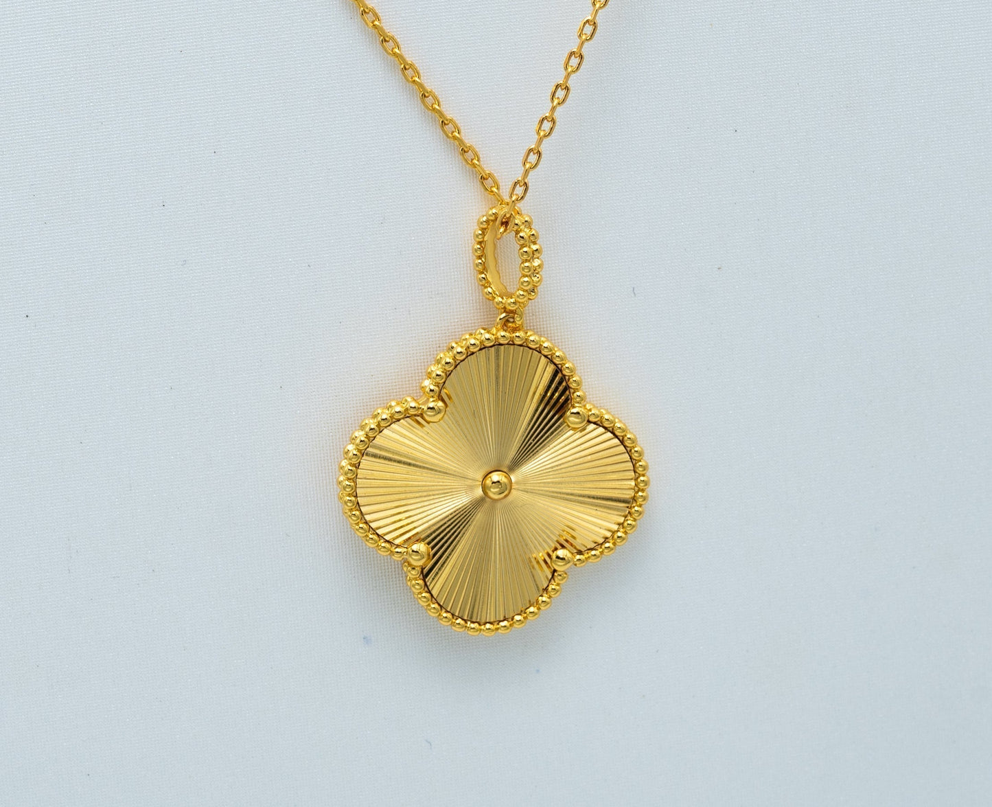 [Valéa jewellery]CLOVER 25MM PEDANT NECKLACE GOLD