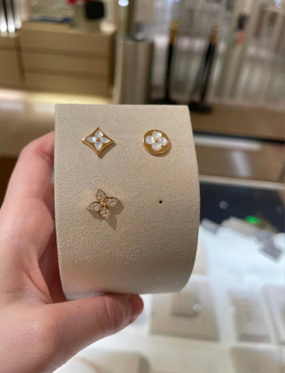 [valéa jewellery]STAR BLOSSOM STUD EARRINGS PINK GOLD DIAMONDS