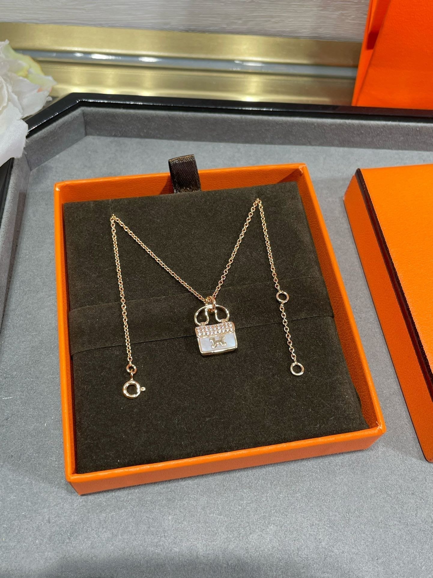 [Valéa jewellery]H CIRCE MOISSANITE PENDANT NECKLACE GOLD