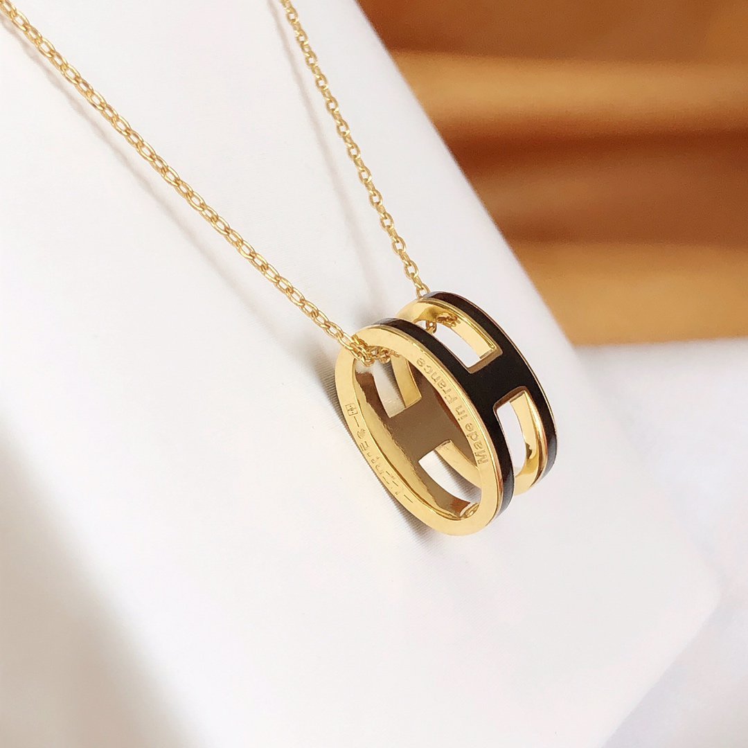 [Valéa jewellery]HM CLIC BLACK ENAMEL GOLD NECKLACE