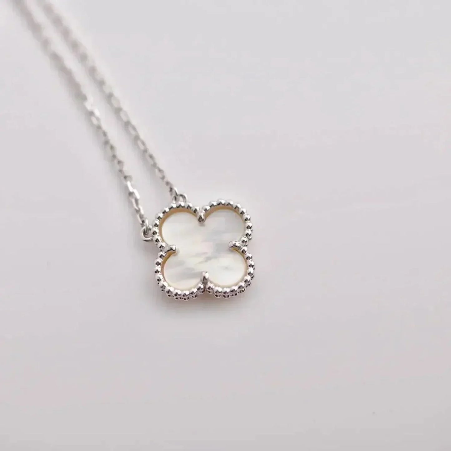 [Valéa jewellery]CLOVER  15MM WHITE MOTHER-OF-PEARL SILVER