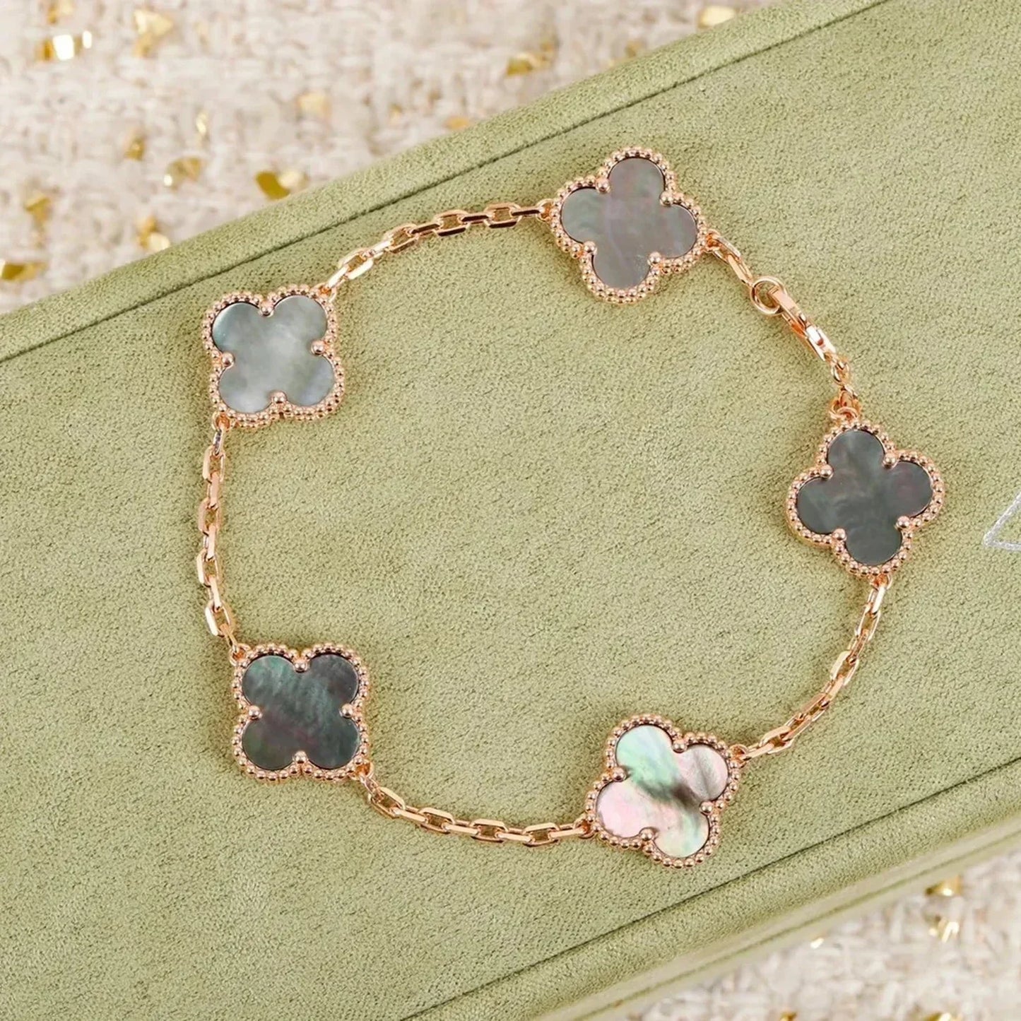 [Valéa jewellery]CLOVER 5 MOTIF GRAY MOP  BRACELET