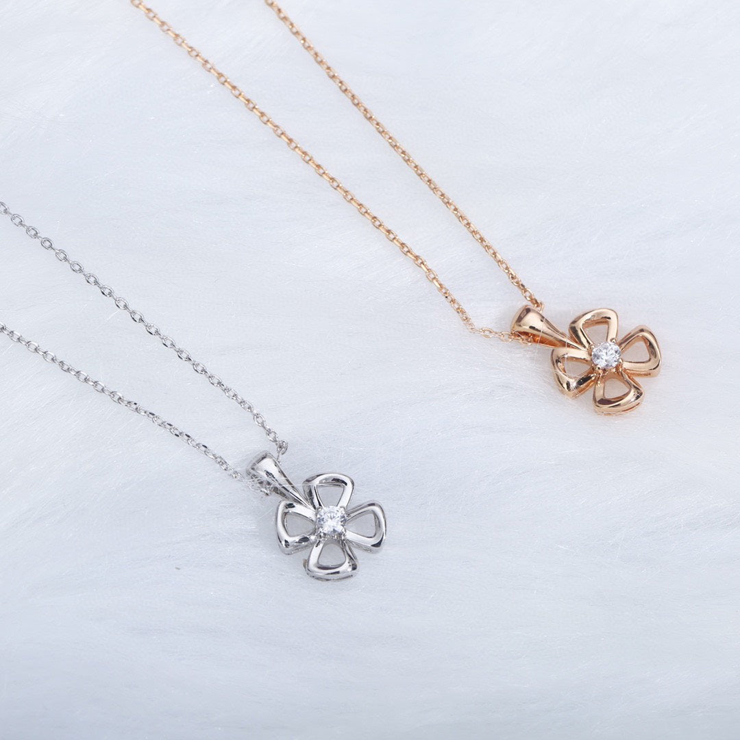 [Valéa jewellery]FIOREVER NECKLACE DIAMOND CENTER