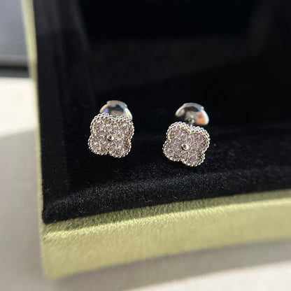 [Valéa jewellery]CLOVER MINI DIAMOND STUD EARRINGS